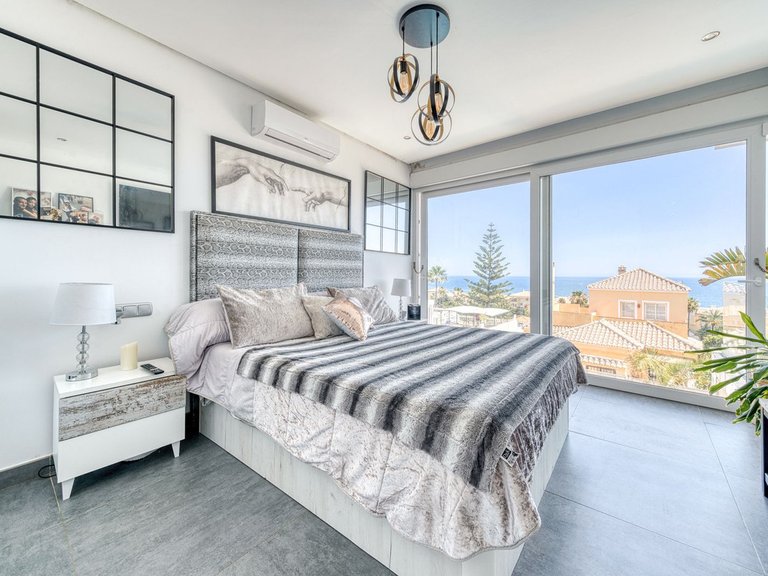 Villa for Sale in Estepona, Malaga 22