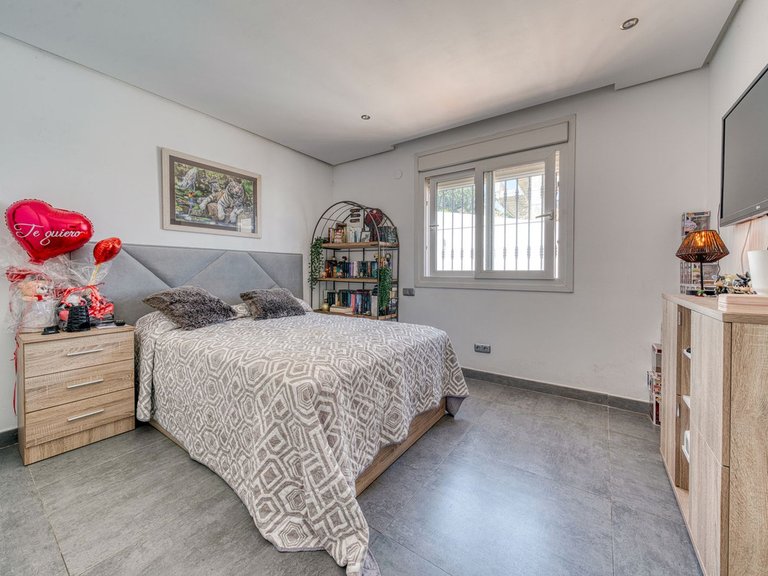 Villa for Sale in Estepona, Malaga 27