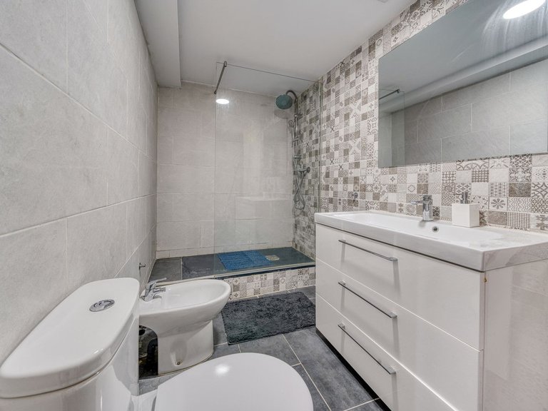 Villa for Sale in Estepona, Malaga 33