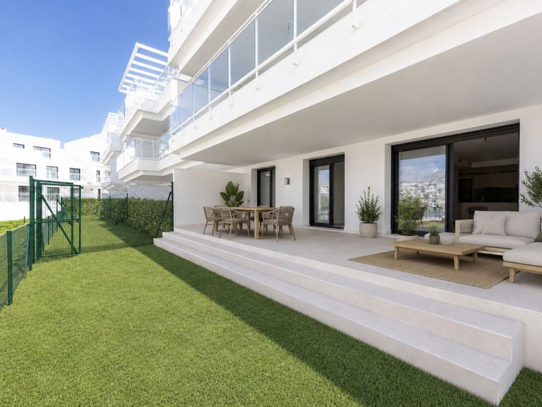 Apartment for Sale in La Cala De Mijas, Malaga 1