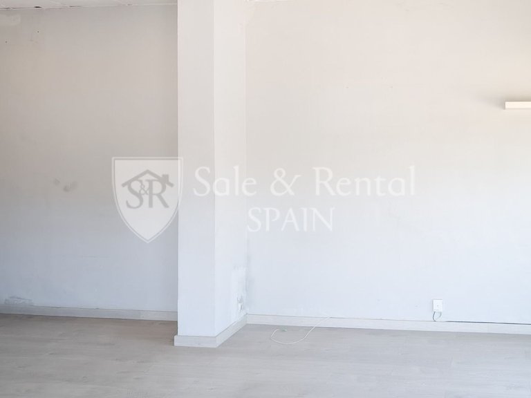 Commercial for Sale in Girona, Gerona 3