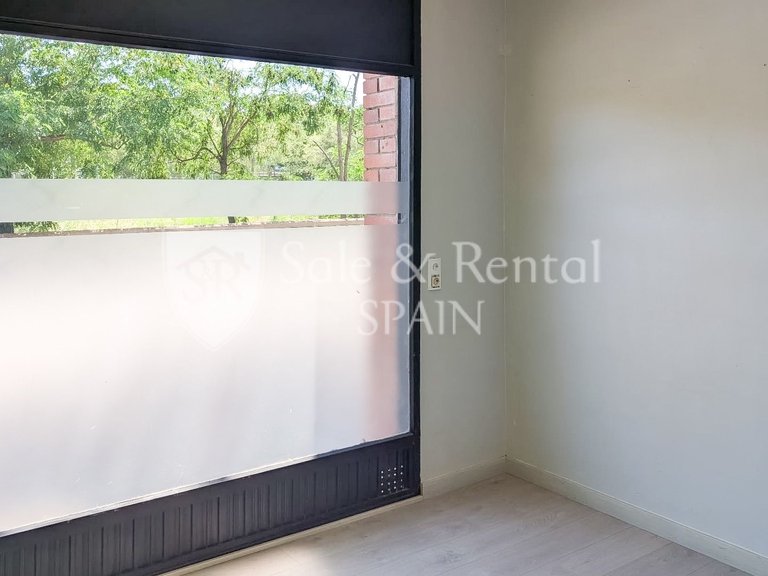 Commercial for Sale in Girona, Gerona 7