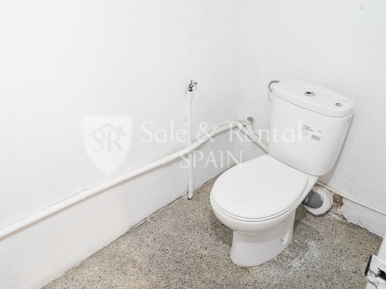Commercial for Sale in Girona, Gerona 10