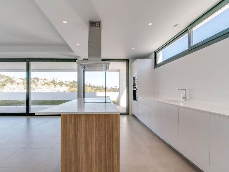 Villa for Sale in La Duquesa, Malaga 29