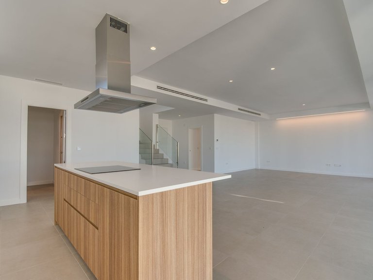 Villa for Sale in La Duquesa, Malaga 35