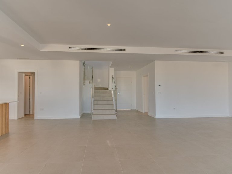 Villa for Sale in La Duquesa, Malaga 36