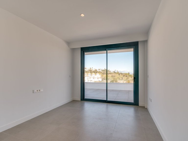 Villa for Sale in La Duquesa, Malaga 38