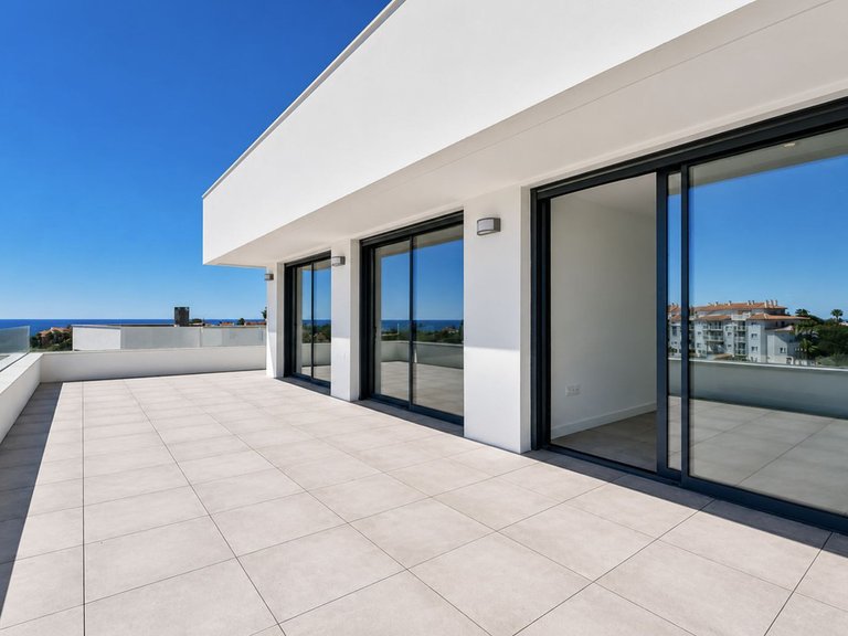 Villa for Sale in La Duquesa, Malaga 6