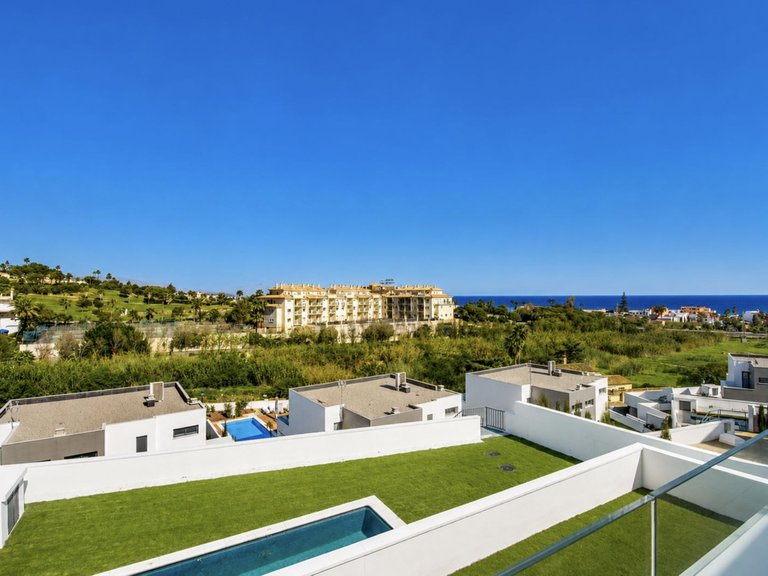 Villa for Sale in La Duquesa, Malaga 8