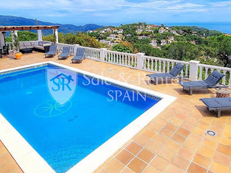 Villa for Sale in Lloret De Mar, Gerona 20