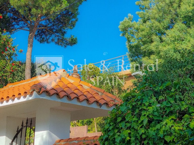 Villa for Sale in Lloret De Mar, Gerona 32