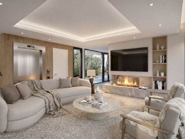 Villa for Sale in Estepona, Malaga 2