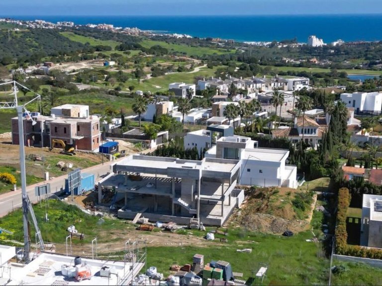 Villa for Sale in Estepona, Malaga 13