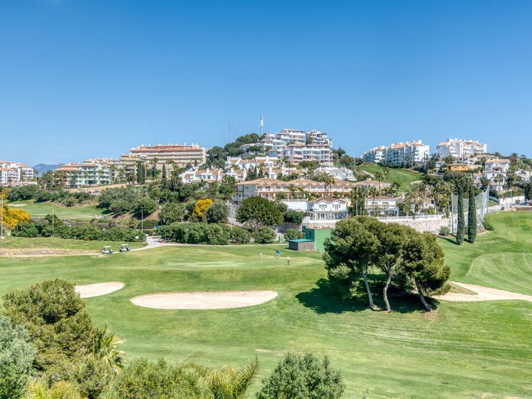 Town House for Sale in Riviera Del Sol, Malaga 3