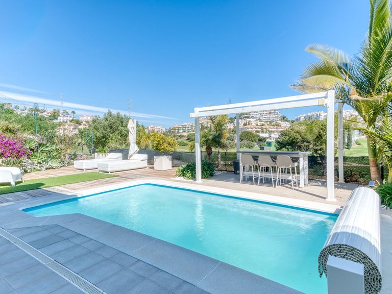 Town House for Sale in Riviera Del Sol, Malaga 37
