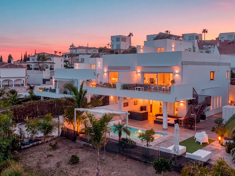 Town House for Sale in Riviera Del Sol, Malaga 45