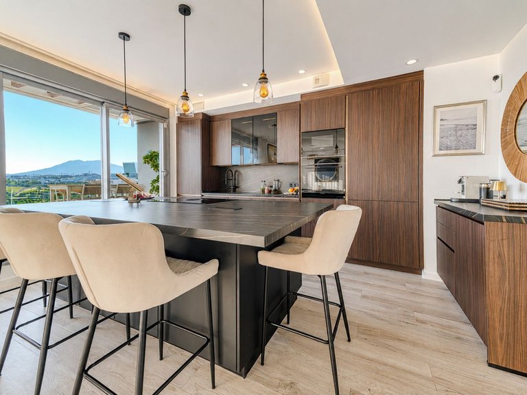 Penthouse for Sale in Estepona, Malaga 1