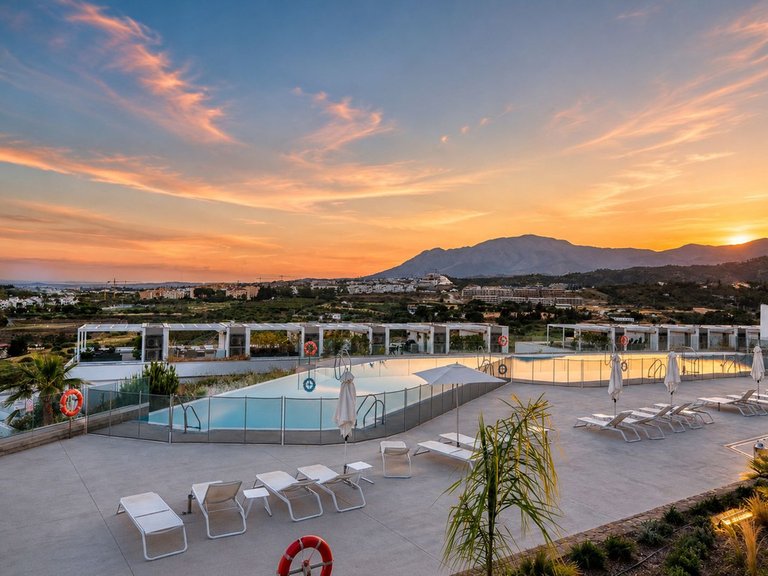 Penthouse for Sale in Estepona, Malaga 2