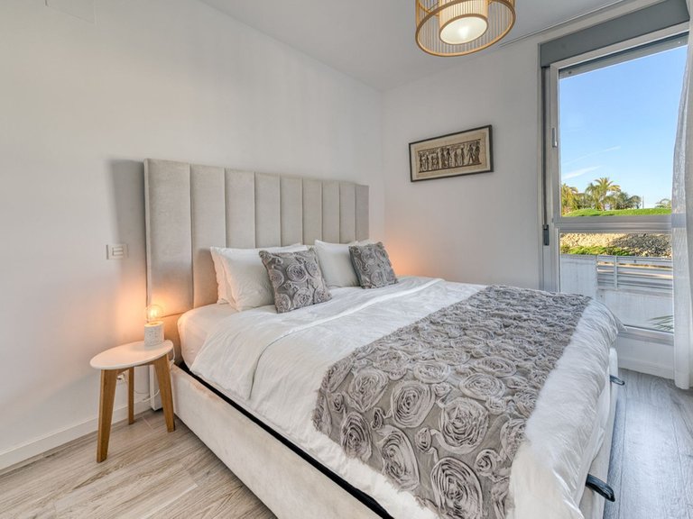 Penthouse for Sale in Estepona, Malaga 16