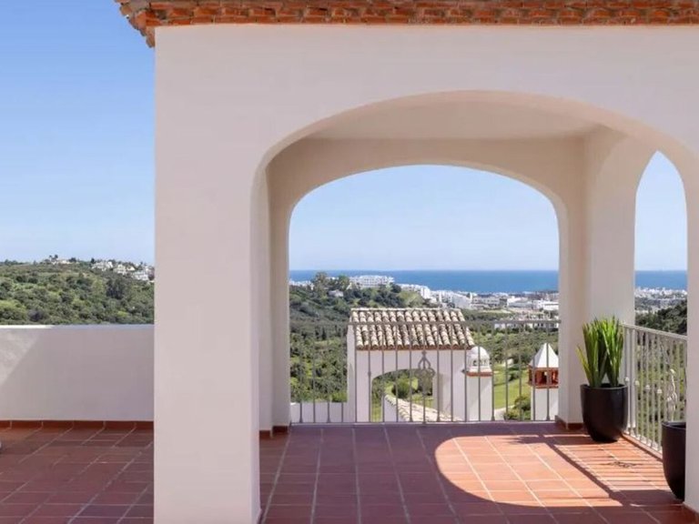 Town House for Sale in Estepona, Malaga 2