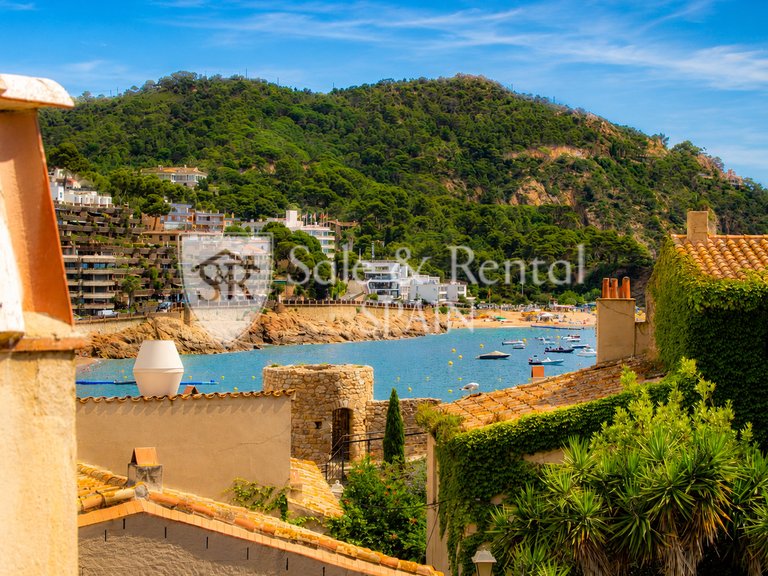 Villa for Sale in Tossa De Mar, Gerona 1