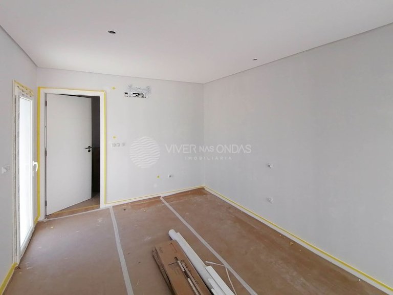 Villa for Sale in Fernao Ferro, Setubal 13