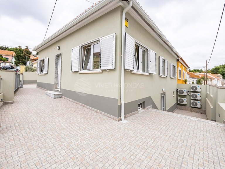 Villa for Rent in Almada, Setubal 2