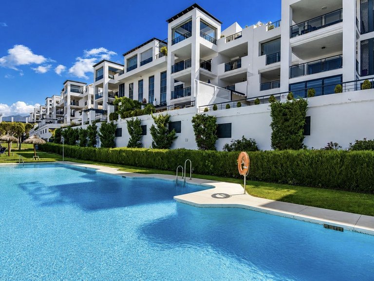 Apartment for Sale in Benahavis, Malaga 1