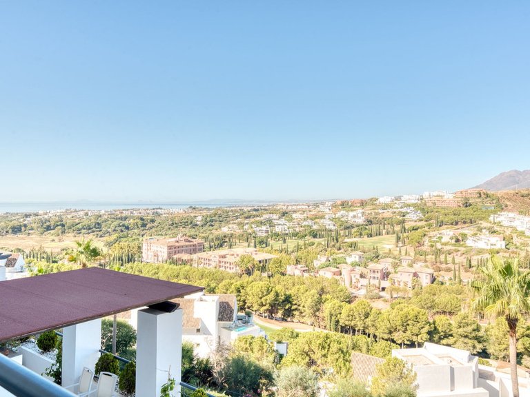 Apartment for Sale in Benahavis, Malaga 10