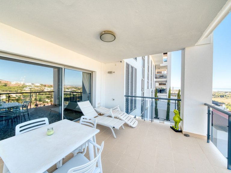 Apartment for Sale in Benahavis, Malaga 14
