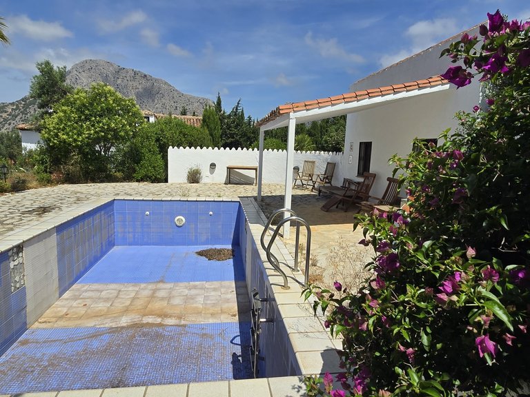 Villa for Sale in Periana, Malaga 7