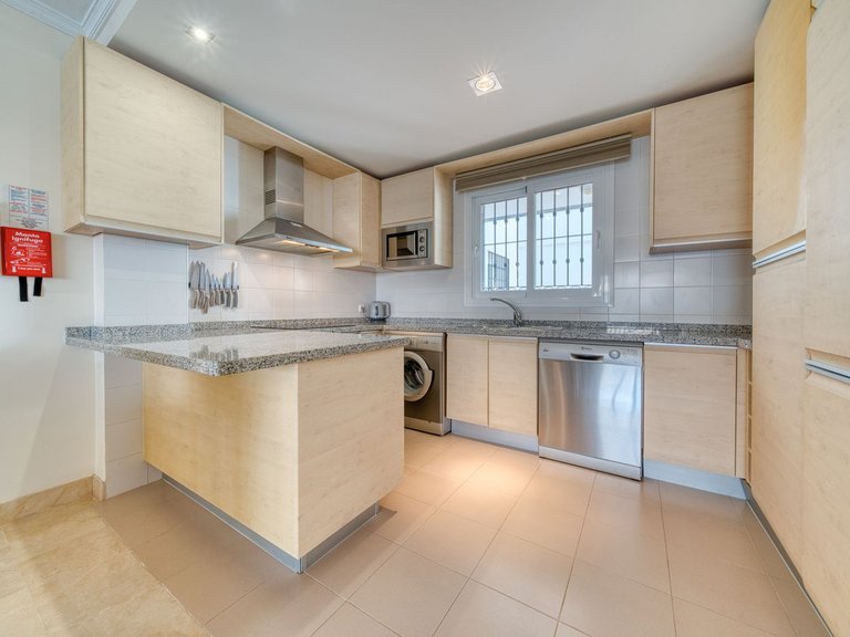 Apartment for Sale in Calahonda, Malaga 10