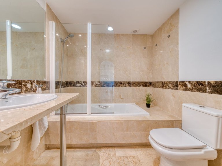 Apartment for Sale in Calahonda, Malaga 30