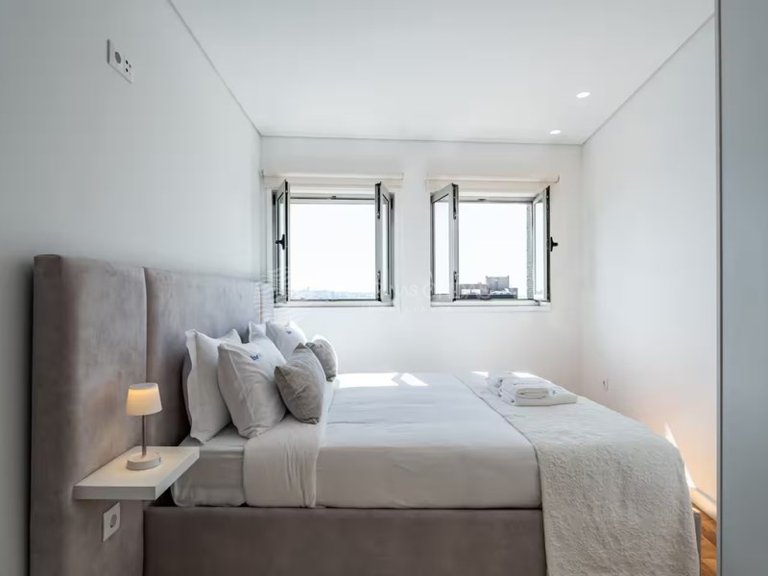 Apartment for Sale in Porto, Porto 20