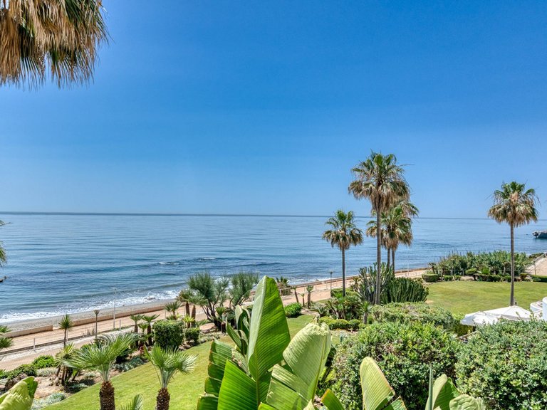Apartment for Sale in Estepona, Malaga 32