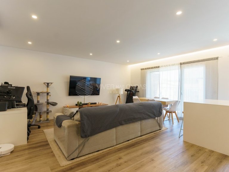 Apartment for Sale in Rio De Mouro-estacao, Lisbon 4
