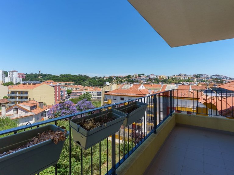 Apartment for Sale in Rio De Mouro-estacao, Lisbon 13