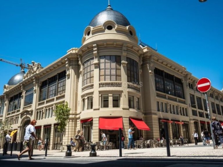 Apartment for Sale in Porto, Porto 8
