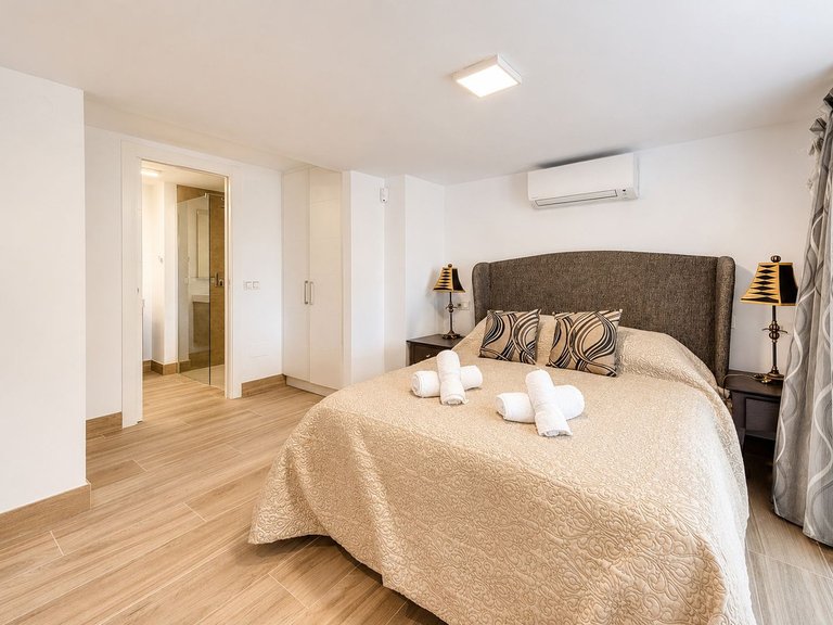 Villa for Sale in Manilva, Malaga 16