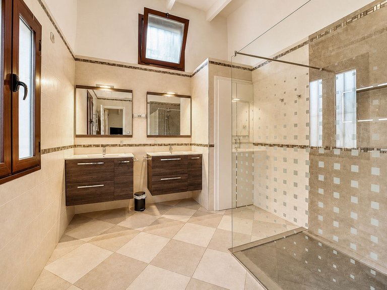 Villa for Sale in Alhaurin El Grande, Malaga 13