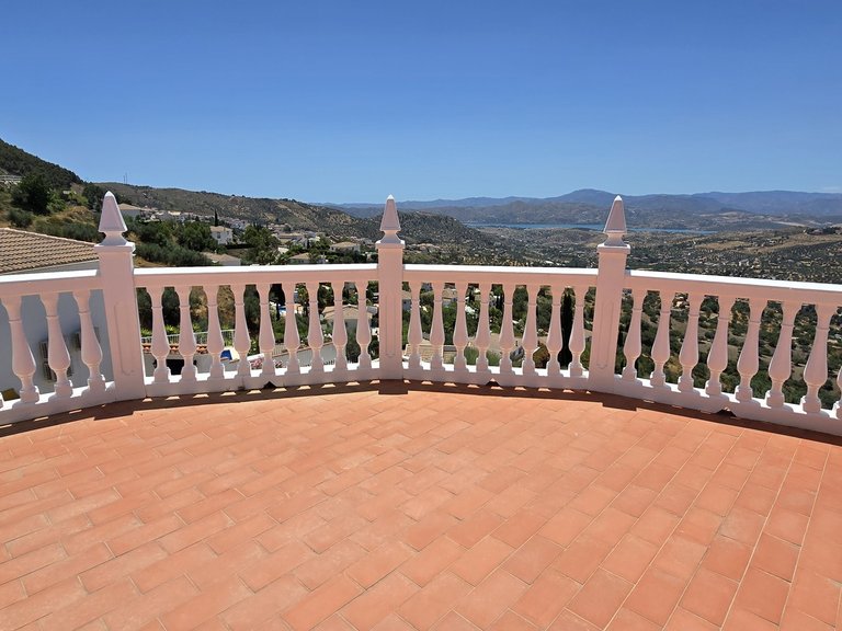 Villa for Sale in Alcaucin, Malaga 11