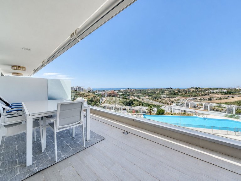 Apartment for Sale in Estepona, Malaga 1