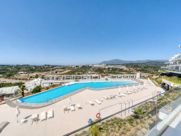 Apartment for Sale in Estepona, Malaga 3