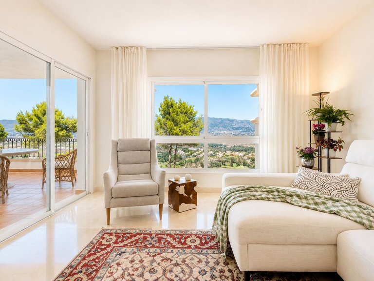 Apartment for Sale in La Cala De Mijas, Malaga 1