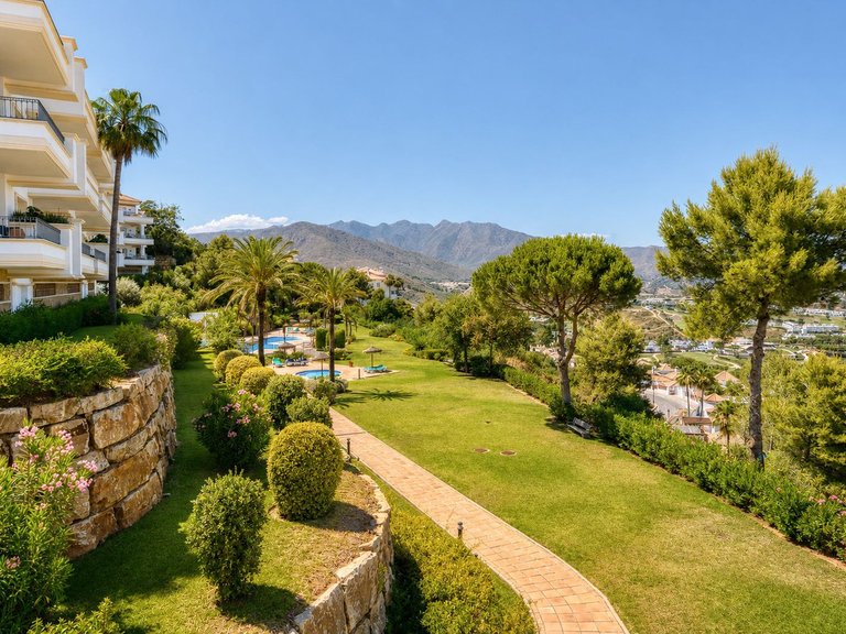 Apartment for Sale in La Cala De Mijas, Malaga 3
