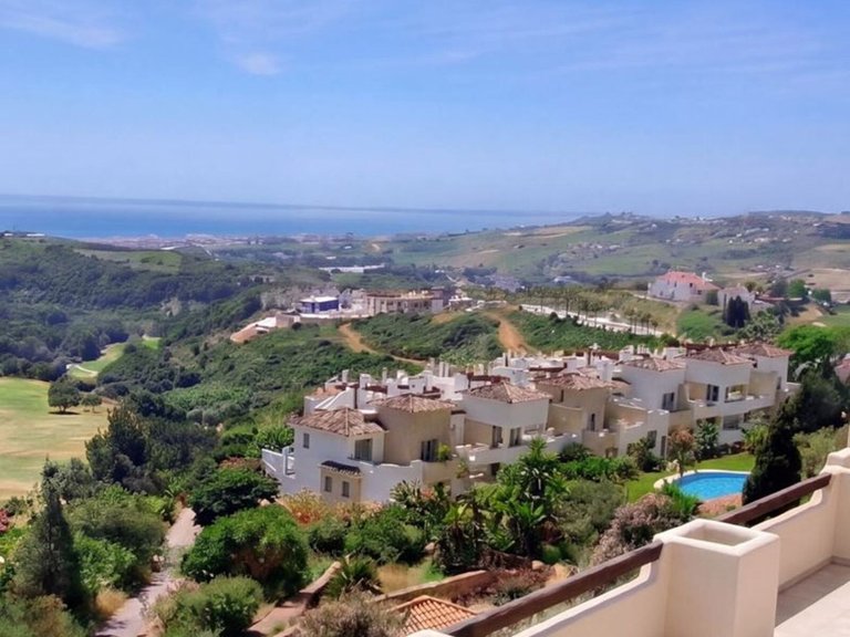 Penthouse for Sale in Casares, Malaga 1