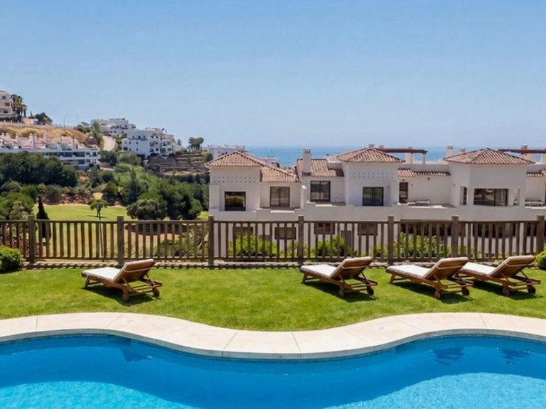 Penthouse for Sale in Casares, Malaga 6