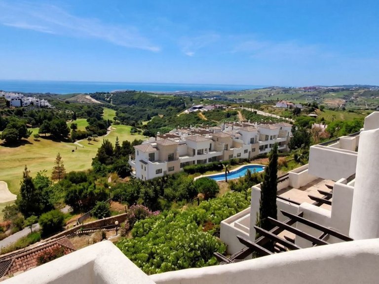 Penthouse for Sale in Casares, Malaga 9