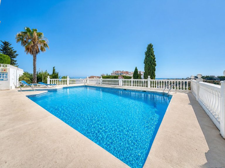 Apartment for Sale in Riviera Del Sol, Malaga 4