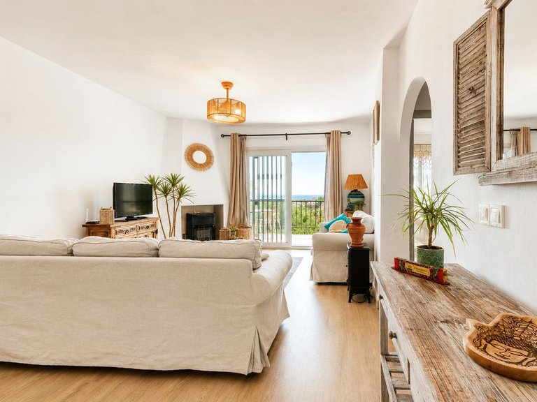 Apartment for Sale in Riviera Del Sol, Malaga 6